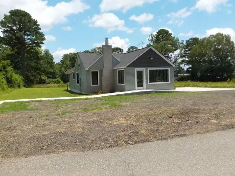 Remodeled Commercial Building in Bryant, AR