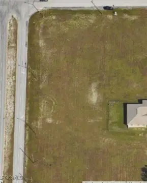Commercial Land in Cape Coral