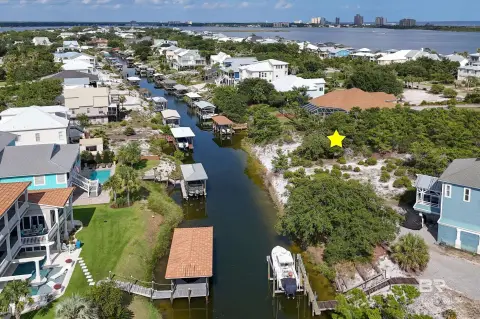 Ono Island Canal Front Lot