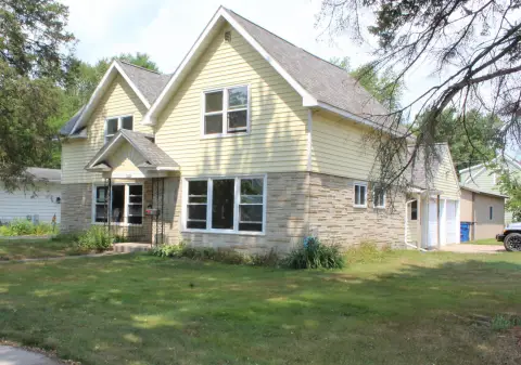 Side-by-Side Duplex with Pole Building