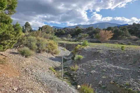 Cold Creek Land with Water