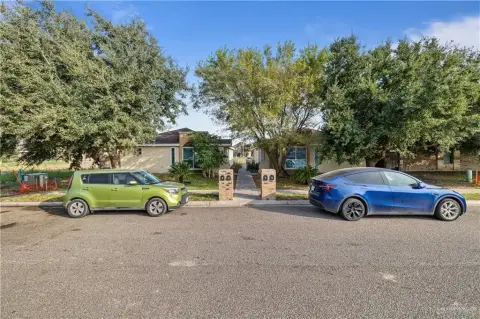 Picture of Quadplexes at Pirul St 507, Edinburg, TX