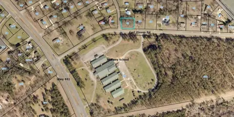 Residential Corner Lot in Milledgeville