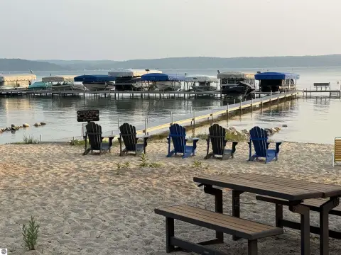 Crystal Lake Shared Frontage Land