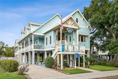 Five-Suite Bed & Breakfast