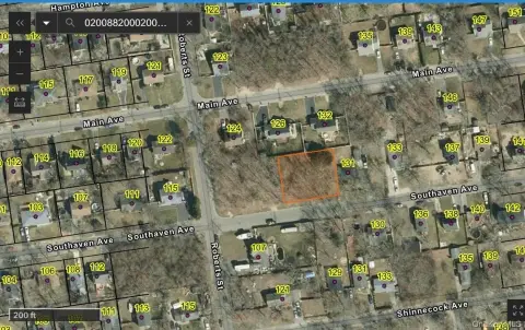 Residential Lot in Mastic, NY