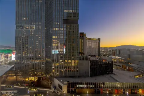Las Vegas High-Rise Condo