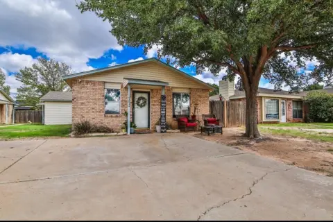 Updated Duplex in Southwest Lubbock