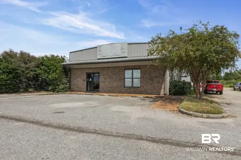 Multi-Bay Automotive Repair Facility