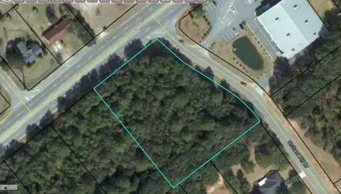 Commercial Corner Lot in Leesburg