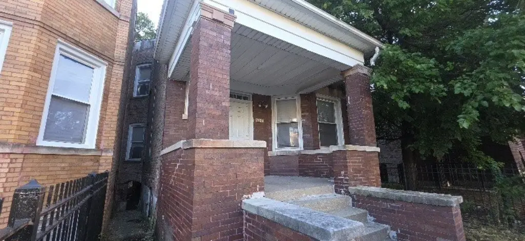 Picture 3