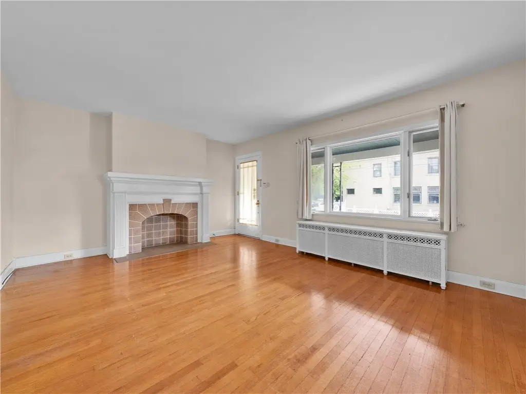 Picture 4