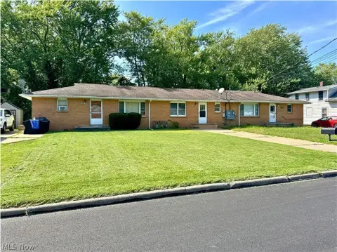 Single-Story Triplex