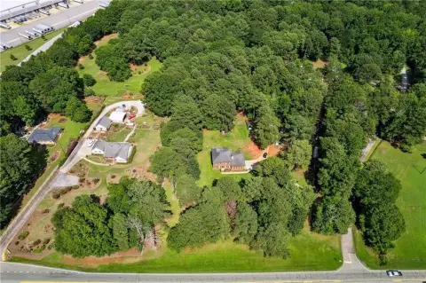 Residential Land in McDonough, Georgia
