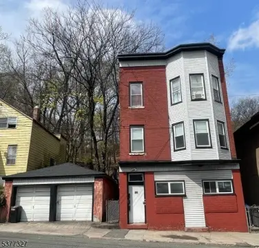 Three-Unit Multifamily Home in Hawthorne