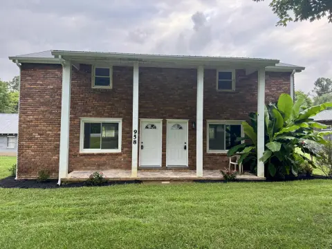 Contemporary Duplex With Separate Entrances