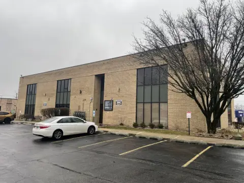 Renovated Office Suite in Flossmoor