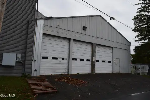 Central Avenue Flex Space Available