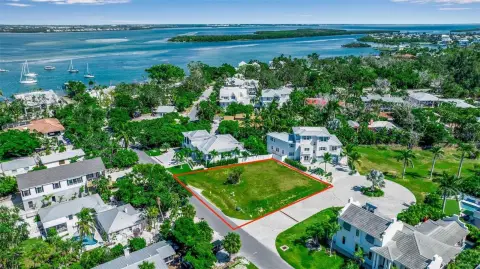 Homesite in Picturesque Longboat Key