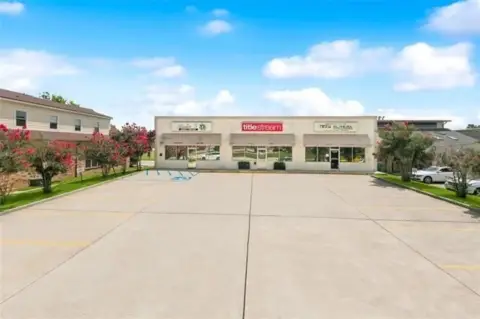 Destrehan Retail/Office Space Available
