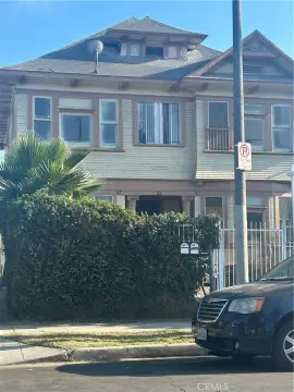 Los Angeles Triplex with Untapped Potential