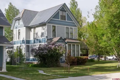 Historic Victorian Fiveplex Near University