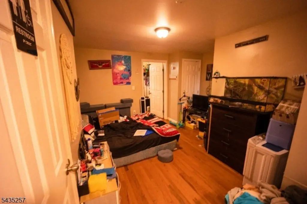 Picture 16