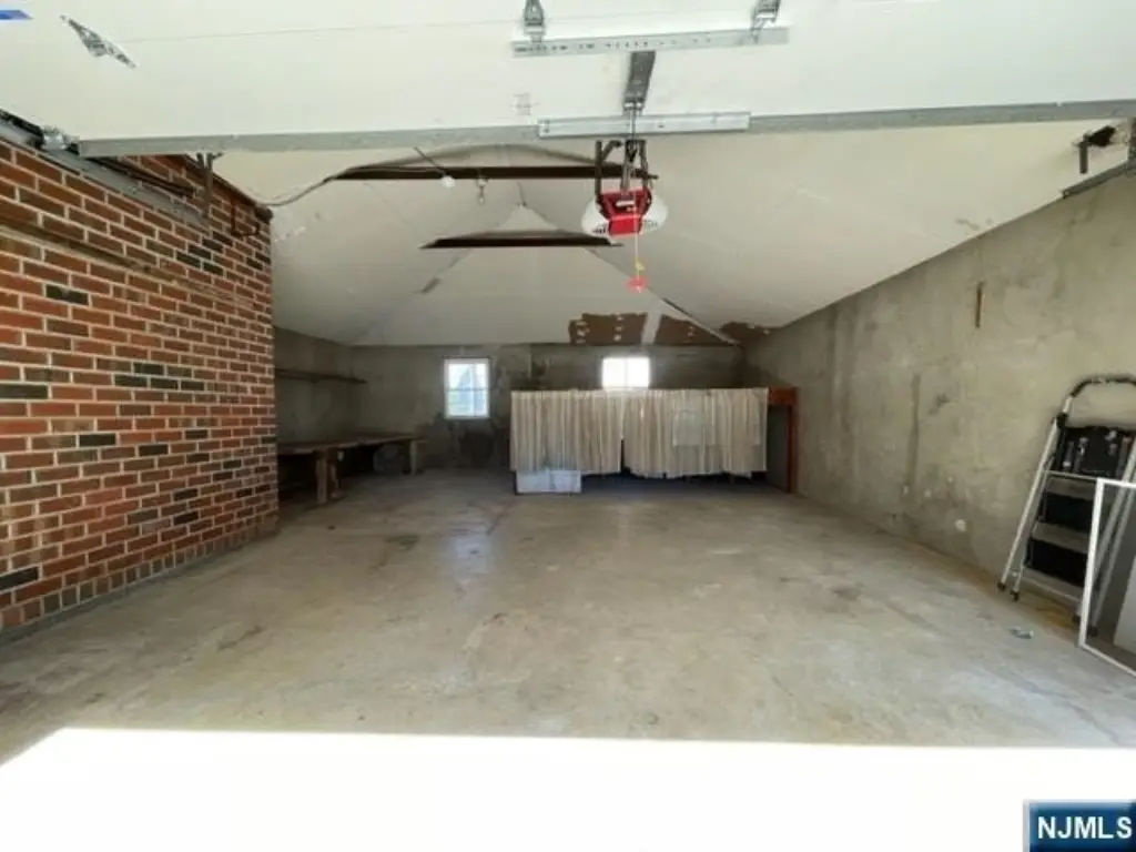 Picture 19