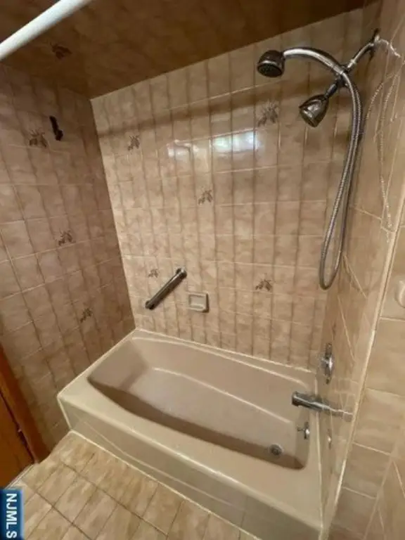 Picture 12