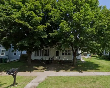 Well-Maintained Duplex Investment Opportunity