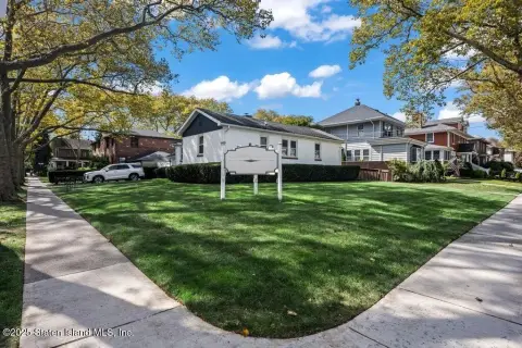 New Dorp Medical Office Building