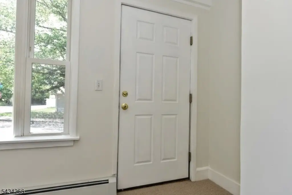 Picture 4
