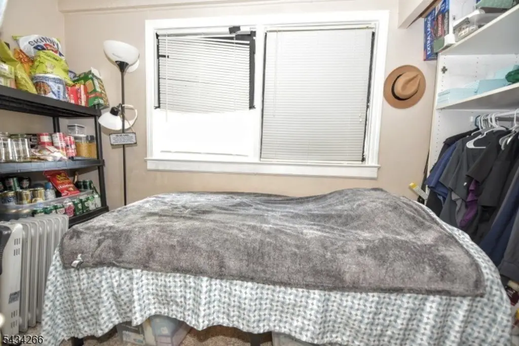 Picture 19