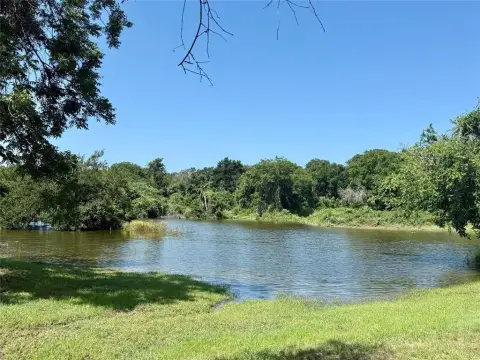 Land with Lake Ownership, Views