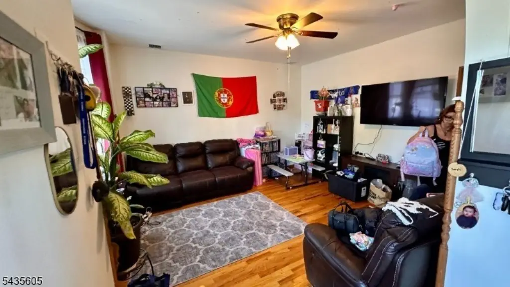 Picture 6