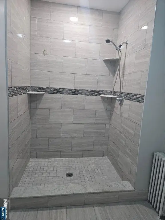 Picture 7