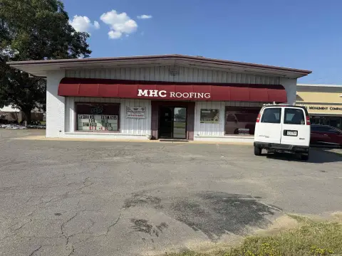 Two-Bay Flex Building with Showroom