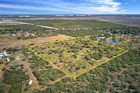 Serene 10-Acre Sinton Land Parcel