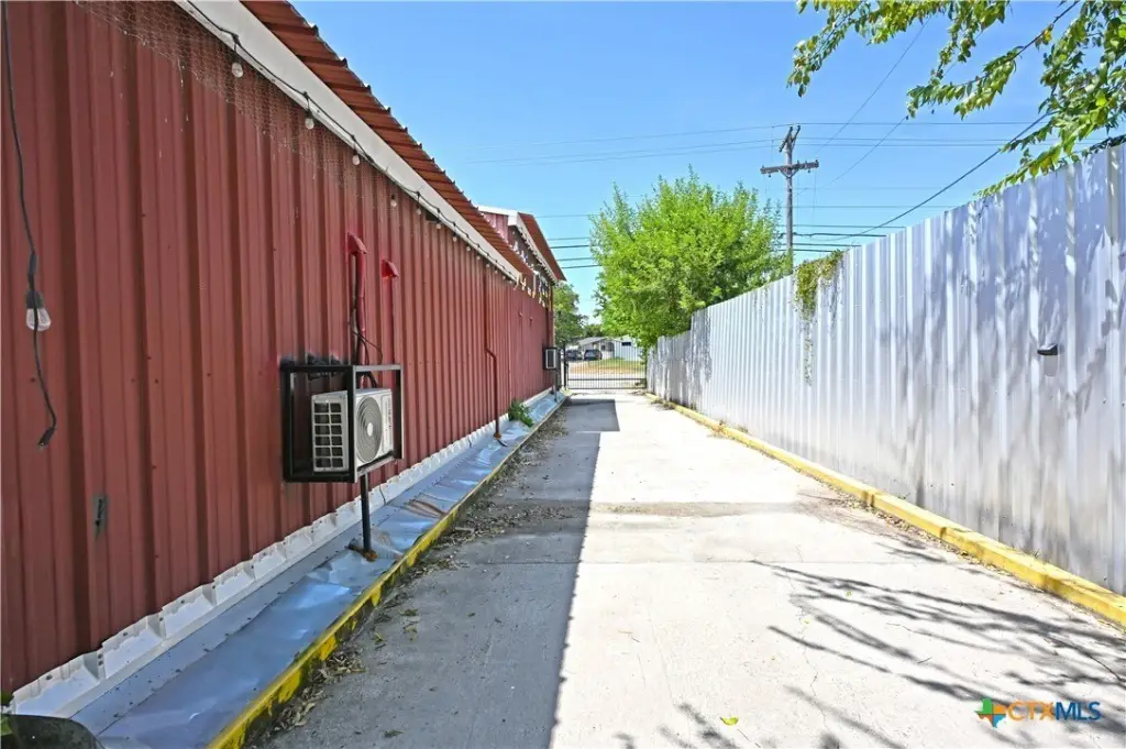 Picture 30