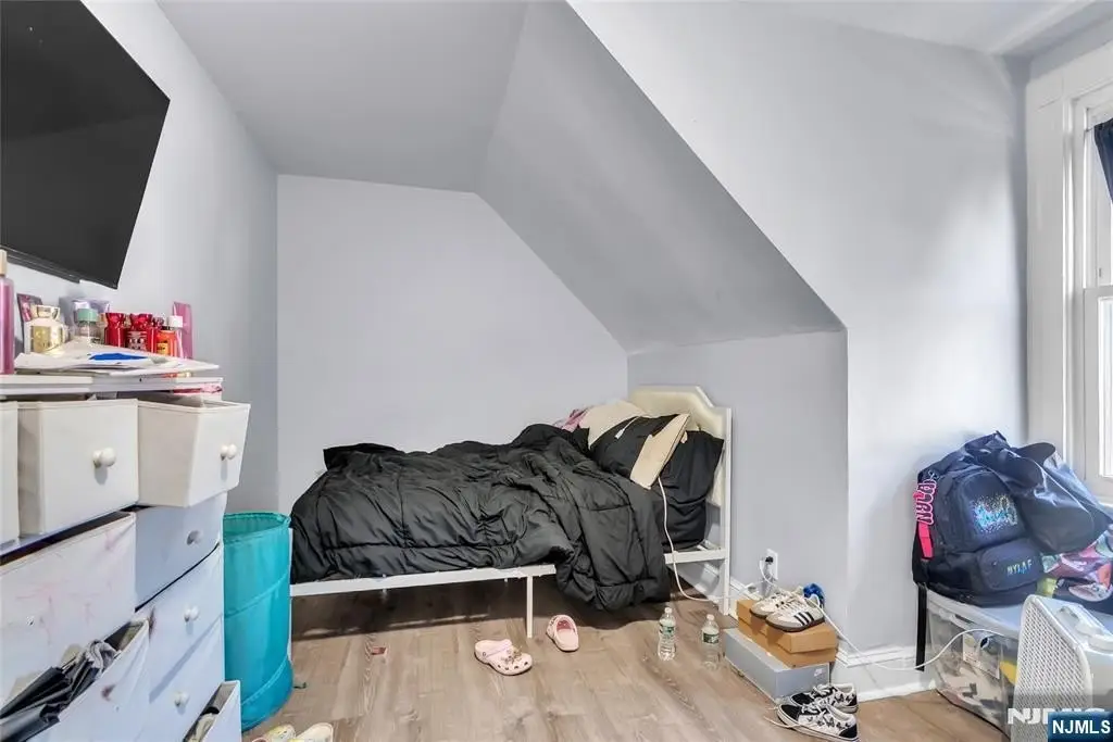 Picture 18