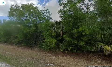 Land in Golden Gates Estates