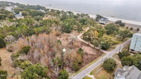 Pass Christian Homesite Near Beach