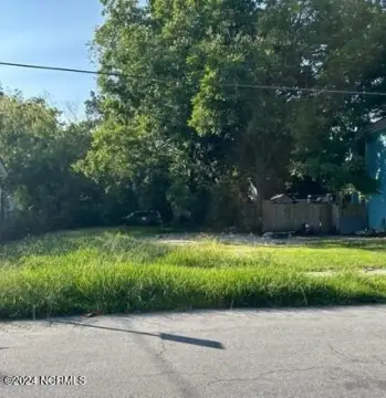 Residential Lot in Elizabeth City