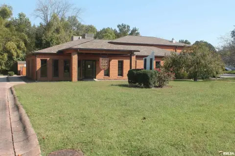 Carbondale Commercial Building For Sale