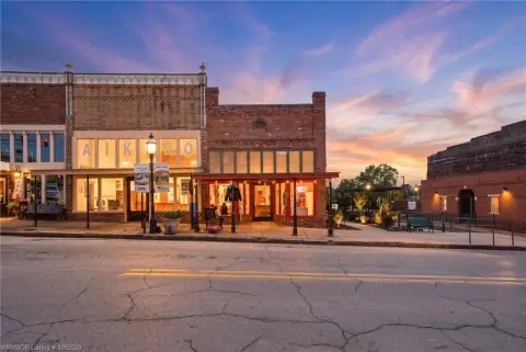 Mixed-Use Retail Building