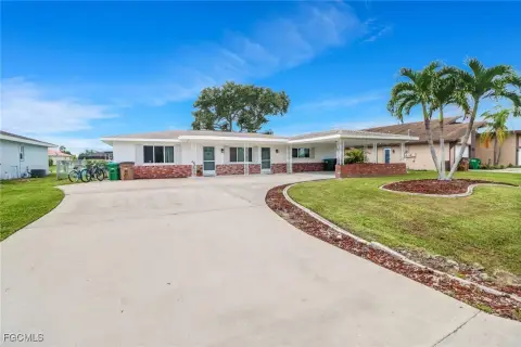 Cape Coral Direct Gulf Access Duplex