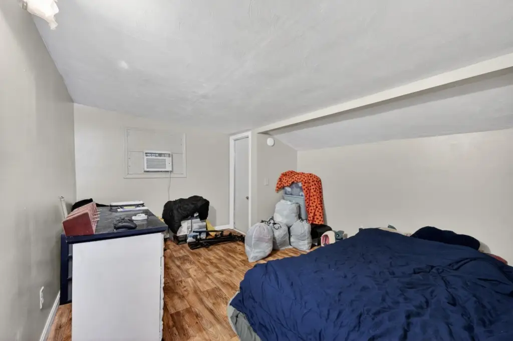 Picture 10