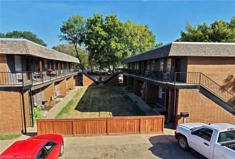 18-Unit Brick Apartment Community