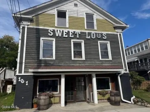 Three-Story Commercial Building in Schuylerville