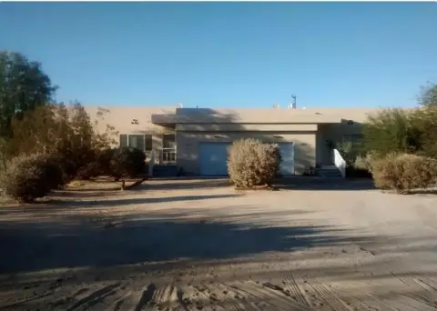 Duplex on Cul-de-Sac